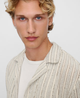 Camisa.