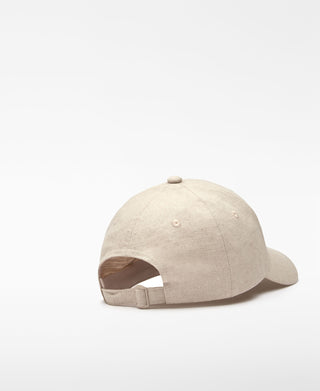 Gorra Ajustable con Logo