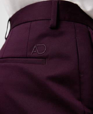 Pantalón Slim Fit con Logo Bordado
