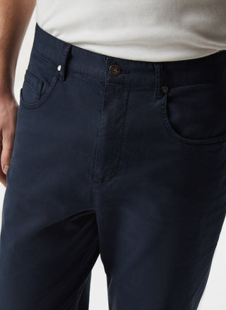 Pantalón Chino con Dobladillo y Bolsillos