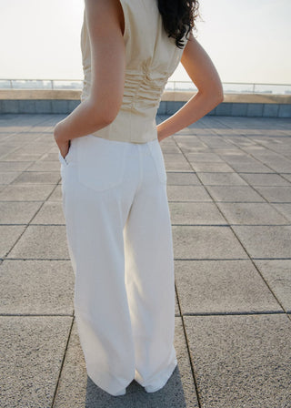 Jeans Wide Leg con Detalle de Pinzas