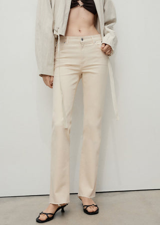Jeans Flare Talle Medio con Bolsillos