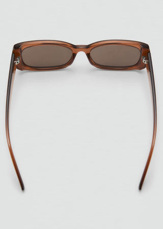 Gafas de Sol con Montura Rectangular.