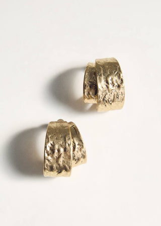 Aretes de Aro Doble con Textura