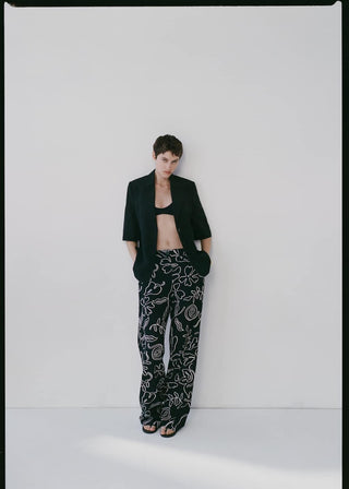 Pantalón Talle Medio con Estampado Floral