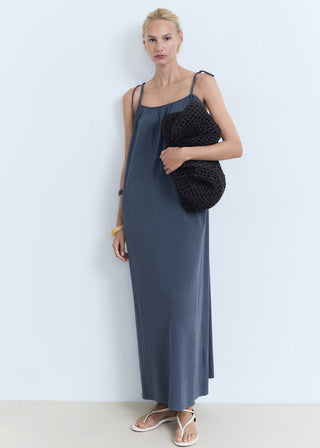 Vestido Largo con Detalle de Algodón.
