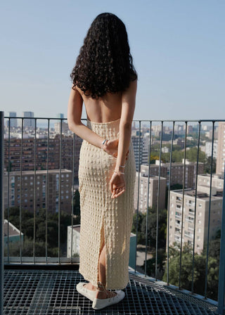 Vestido Cuello Halter con Textura.