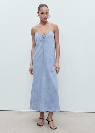 Vestido Denim de Tirantes con Espalda Abierta