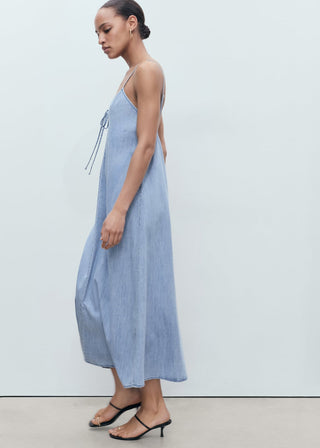 Vestido Denim de Tirantes con Espalda Abierta