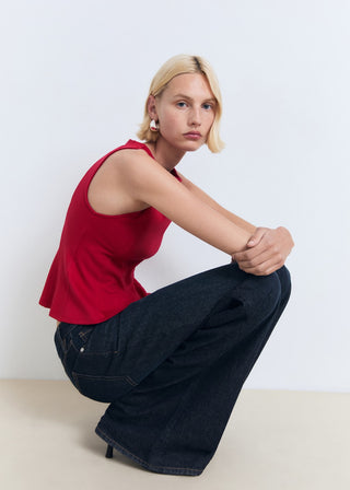 Blusa Peplum con Detalle en Costuras