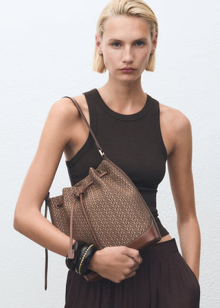 Bolso Mediado con Logo Jacquard.