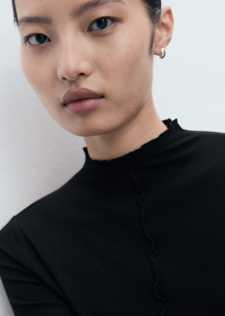 Camiseta Manga Larga con Cuello Perkins