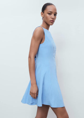 Vestido Corto Cuello Redondo