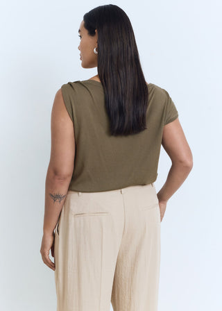 Pantalón Wide Leg con Detalle de Pinzas.