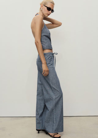 Jeans Wide Leg con Cinturón.