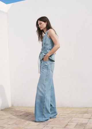 Jeans Wide Leg Talle Alto con Bolsillos.