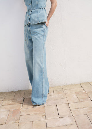 Jeans Wide Leg Talle Alto con Bolsillos.