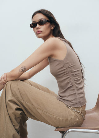Blusa de Tirantes con Detalle Asimétrico