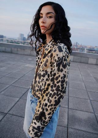 Camisa Manga Larga con Estampado Animal Print.