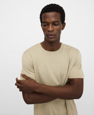 Camiseta Manga Corta con Logo Bordado