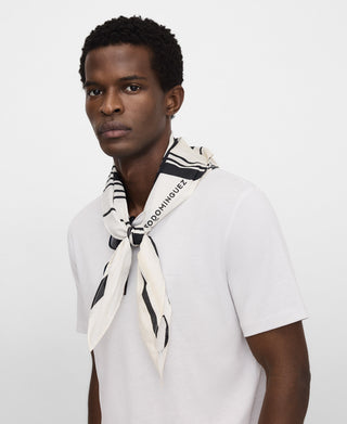 Camiseta Manga Corta con Logo Bordado