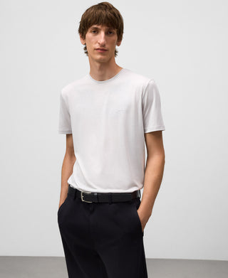 Camiseta Manga Corta con Logo Bordado