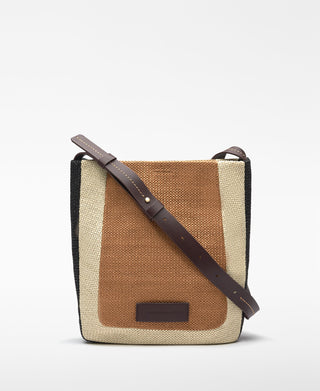 Bolso con Textura de Rafia y Logo