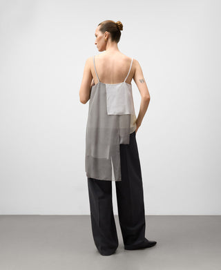 Blusa de Tirantes con Capas Superpuestas