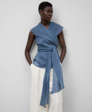 Blusa Cruzada con Detalle Cinturón