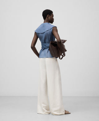 Blusa Cruzada con Detalle Cinturón