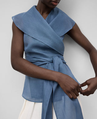 Blusa Cruzada con Detalle Cinturón