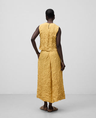 Blusa Recta sin Mangas Efecto Arrugado