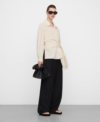 Camisa Manga Larga con Detalle Nudo