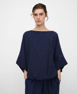 Blusa Oversize con Manga Japonesa