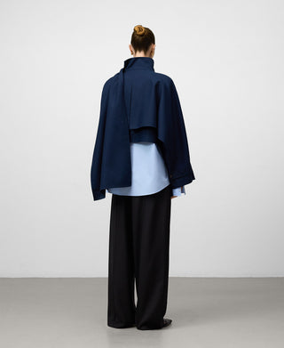 Chaqueta Corta con Detalle Cruzado