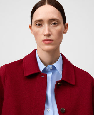 Chaqueta Corta con Cuello Solapa