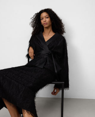 Chaqueta Kimono con Detalle de Flecos