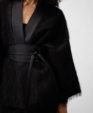 Chaqueta Kimono con Detalle de Flecos
