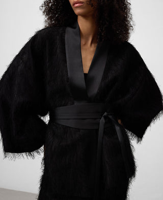 Chaqueta Kimono con Detalle de Flecos