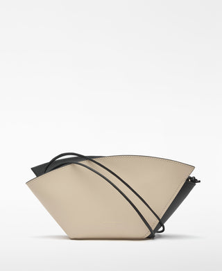 Bolso de Hombros Asimétrico con Logo