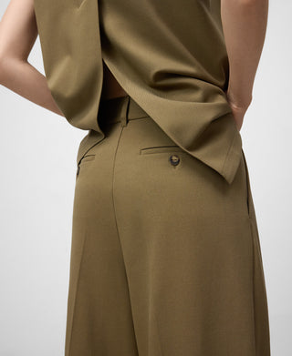 Pantalón Sastre con Pinzas Delanteras