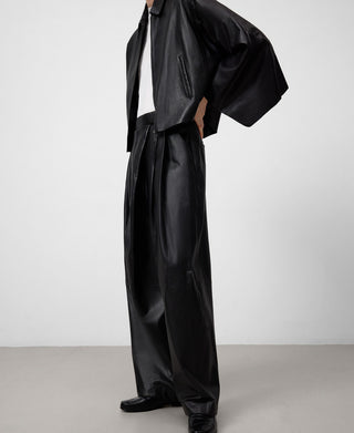 Pantalón de Pinzas con Bolsillos de Piel