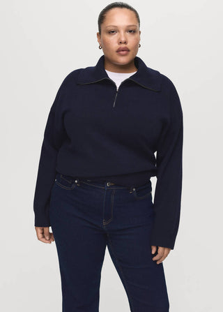 Jeans Cropped Acampanados con Bolsillos