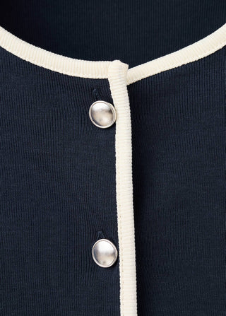 Camiseta Manga Corta con Detalle Botones