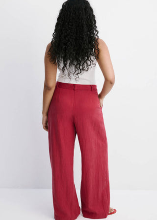 Pantalón Talle Medio con Detalle Pinza