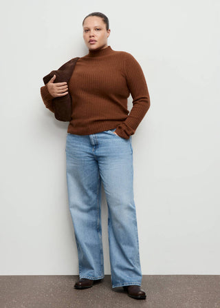 Jeans Rectos Talle Bajo con Bolsillos