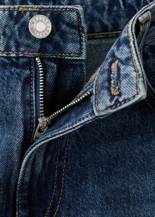 Jeans Rectos Talle Bajo con Bolsillos