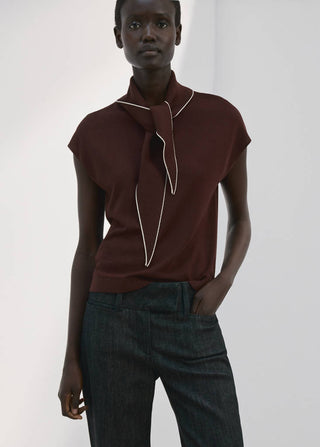 Blusa de Punto con Detalle Bufanda