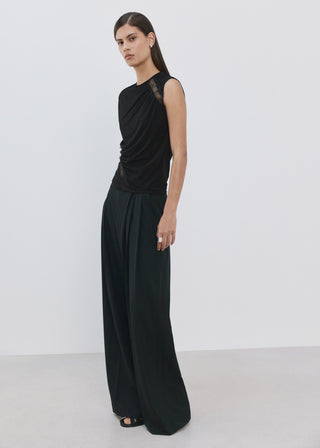 Blusa Ajustada con Detalle Fruncido