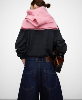 Jeans Barrel Fit con Logo Bordado